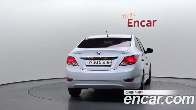 Hyundai Accent 2019 — photo 4