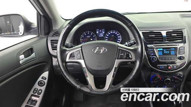 Hyundai Accent 2019 — photo 19