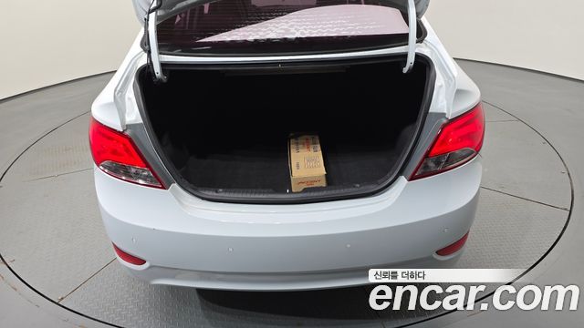 Hyundai Accent 2019 — photo 21