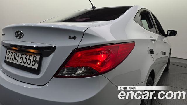 Hyundai Accent 2019 — photo 9