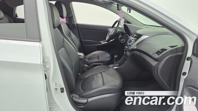 Hyundai Accent 2019 — photo 16