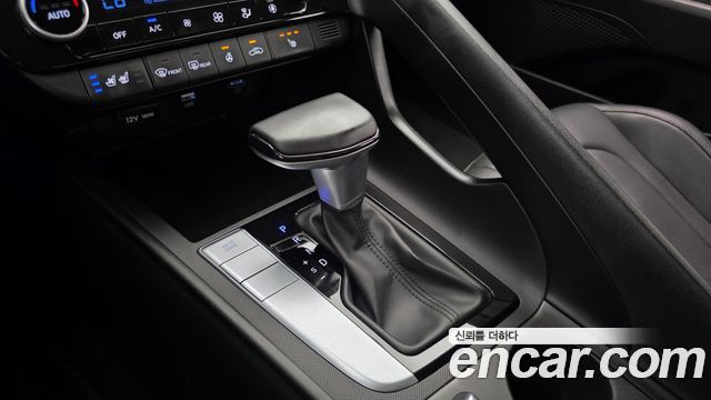 Hyundai AVANTE 2021 — photo 12