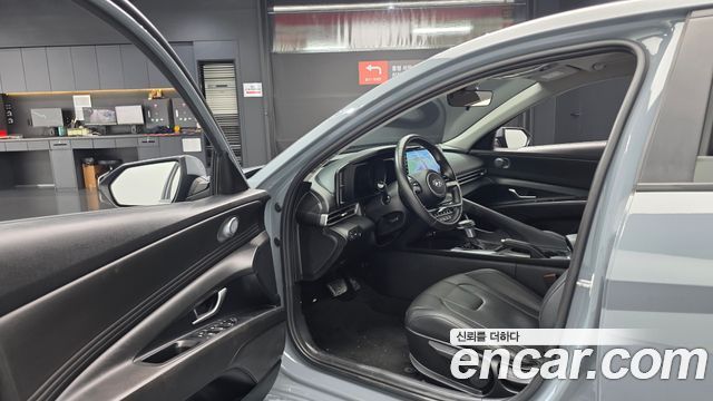 Hyundai AVANTE 2021 — photo 13