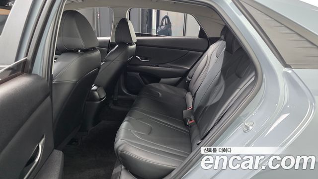 Hyundai AVANTE 2021 — photo 18