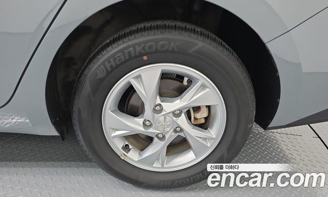 Hyundai AVANTE 2021 — photo 7
