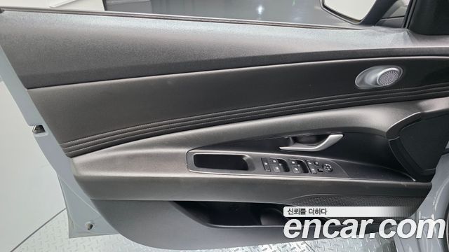 Hyundai AVANTE 2021 — photo 14