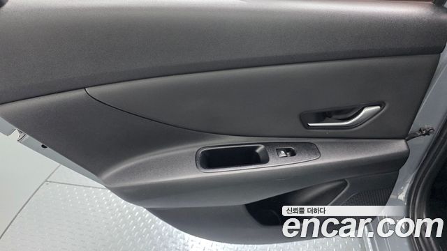 Hyundai AVANTE 2021 — photo 15