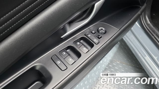 Hyundai AVANTE 2021 — photo 27