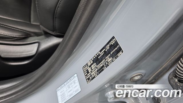 Hyundai AVANTE 2021 — photo 29