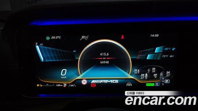 Mercedes-Benz AMG GT 2021 — photo 11