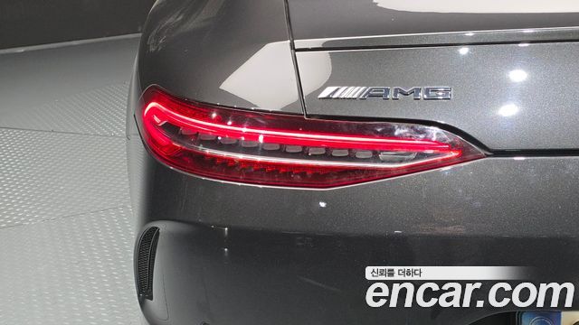 Mercedes-Benz AMG GT 2021 — photo 9