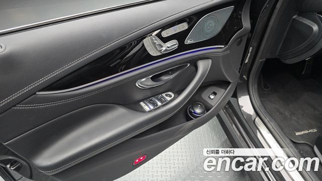Mercedes-Benz AMG GT 2021 — photo 14