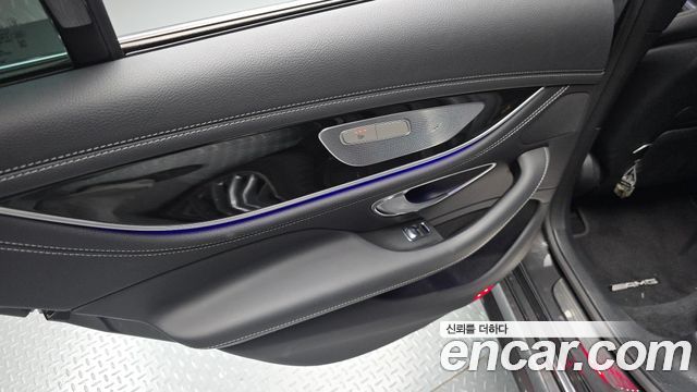 Mercedes-Benz AMG GT 2021 — photo 15