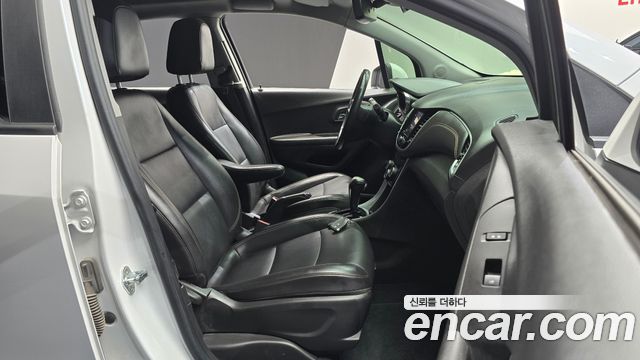 Chevrolet Korea Trax 2021 — photo 12