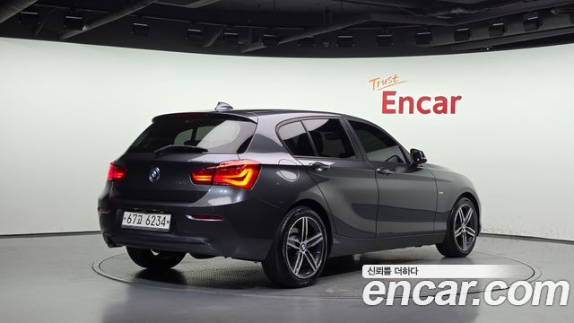 BMW 1-Series 2017 — photo 2
