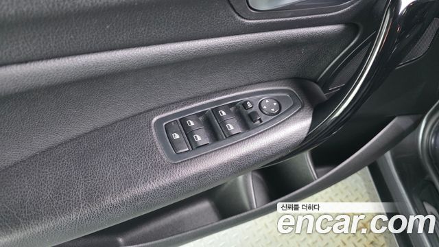 BMW 1-Series 2017 — photo 18