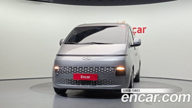 Hyundai Staria 2022 — photo 3