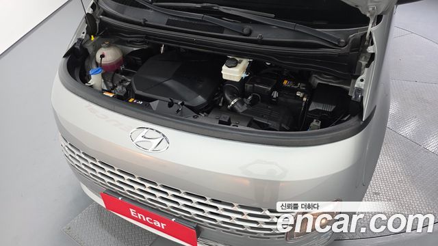 Hyundai Staria 2022 — photo 6