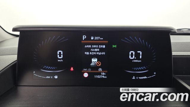 Hyundai Staria 2022 — photo 8