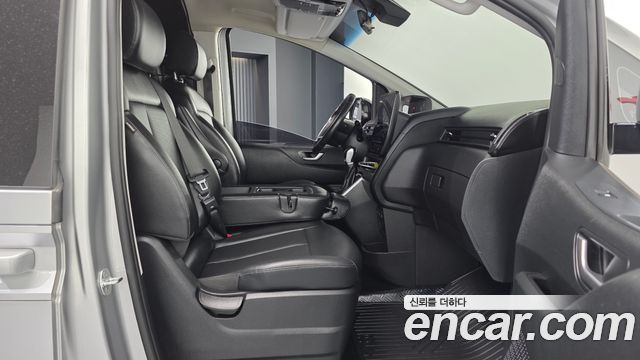 Hyundai Staria 2022 — photo 11