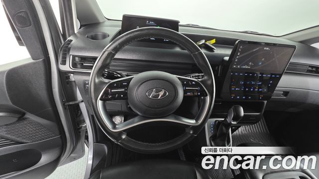Hyundai Staria 2022 — photo 13