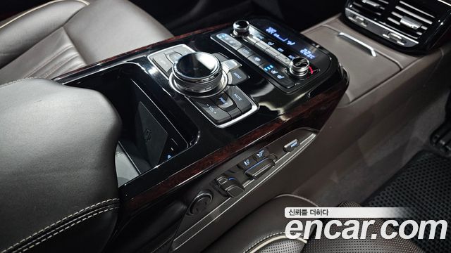 Genesis EQ900 2016 — photo 23