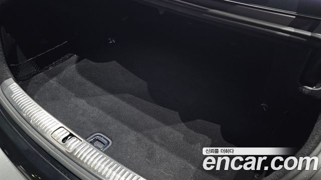 Genesis EQ900 2016 — photo 28