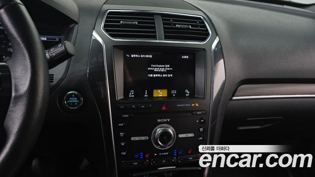 Ford Explorer 2019 — photo 22