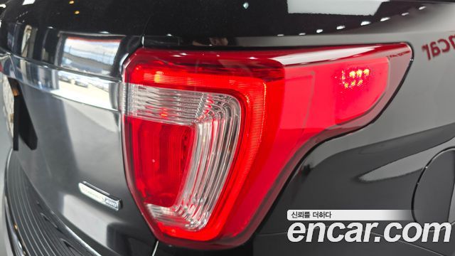 Ford Explorer 2019 — photo 9