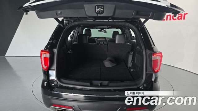 Ford Explorer 2019 — photo 27