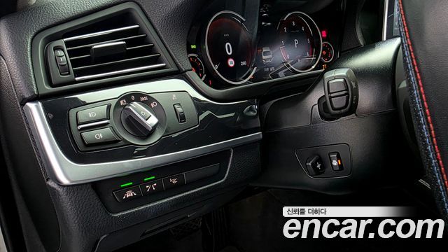 BMW 5-Series 2016 — photo 17