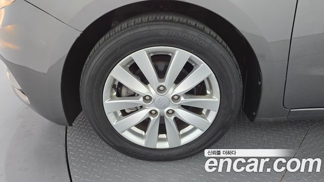Kia K3 2013 — photo 5