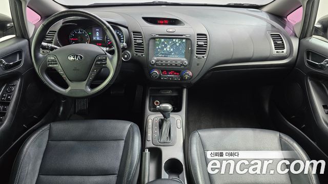 Kia K3 2013 — photo 10