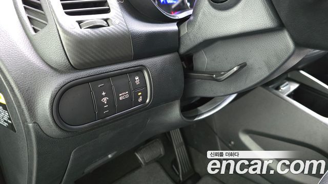 Kia K3 2013 — photo 22