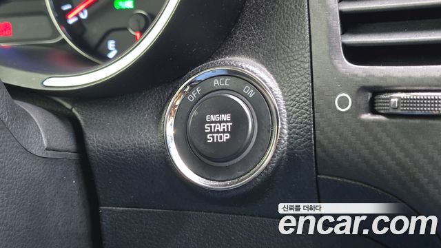 Kia K3 2013 — photo 23