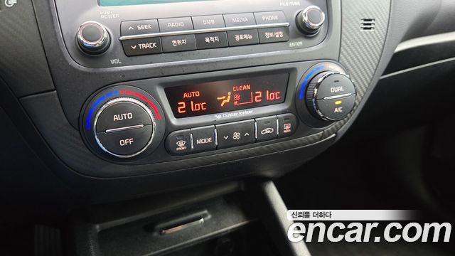 Kia K3 2013 — photo 26