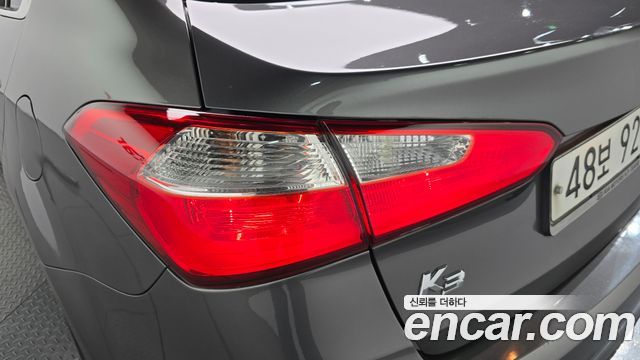 Kia K3 2013 — photo 9
