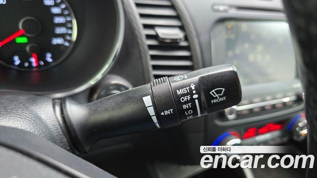 Kia K3 2013 — photo 28