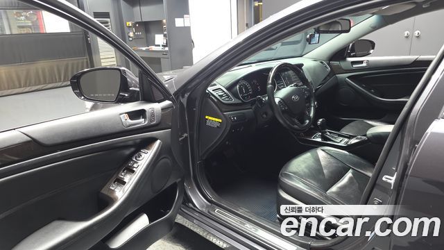 Kia K7 2013 — photo 10