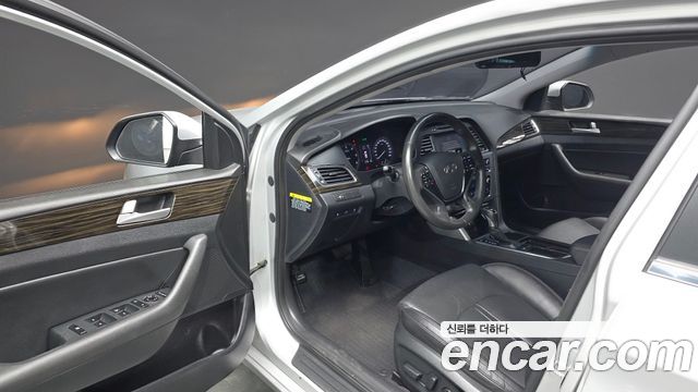 Hyundai Sonata 2016 — photo 10