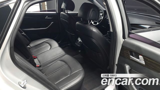Hyundai Sonata 2016 — photo 12