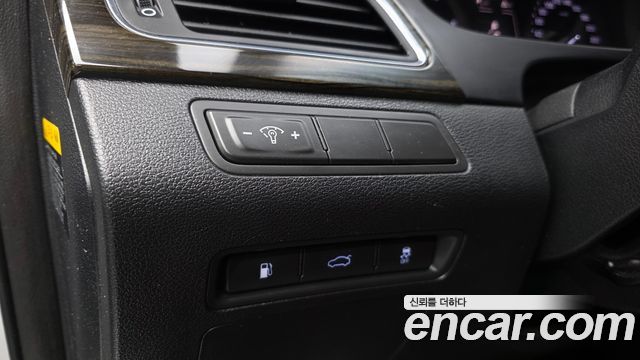 Hyundai Sonata 2016 — photo 18