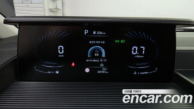 Hyundai Staria 2022 — photo 11