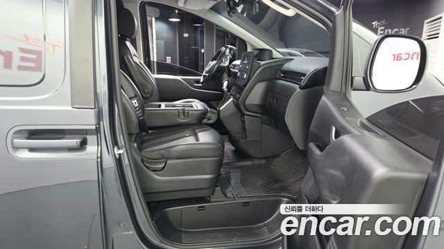 Hyundai Staria 2022 — photo 17
