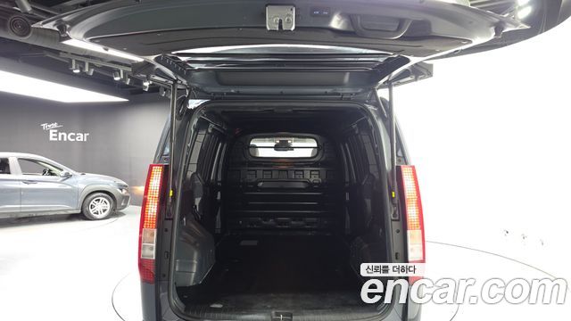 Hyundai Staria 2022 — photo 26