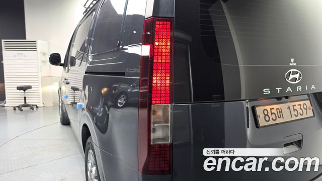 Hyundai Staria 2022 — photo 9