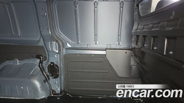 Hyundai Staria 2022 — photo 28