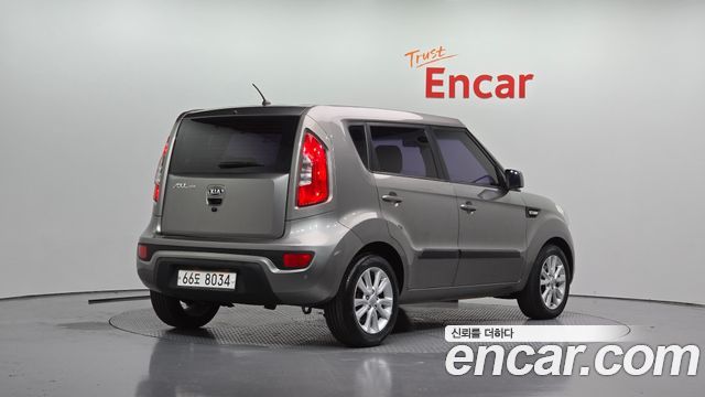 Kia Soul 2012 — photo 2