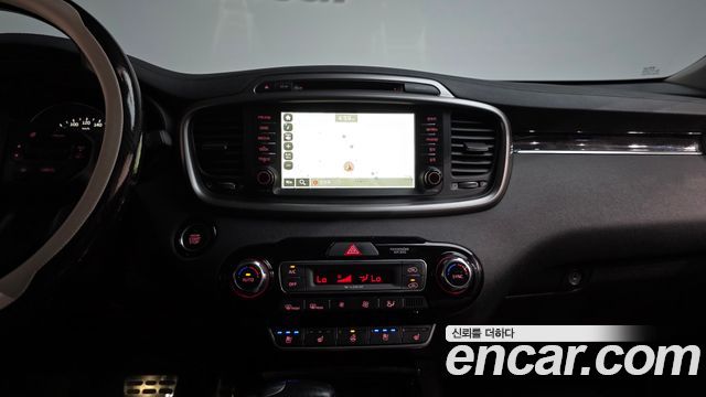 Kia Sorento 2015 — photo 14