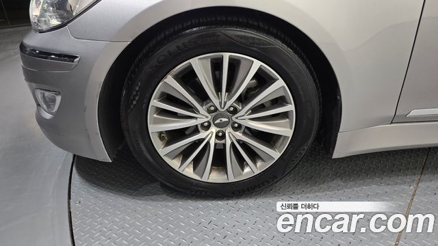 Hyundai Genesis 2013 — photo 5